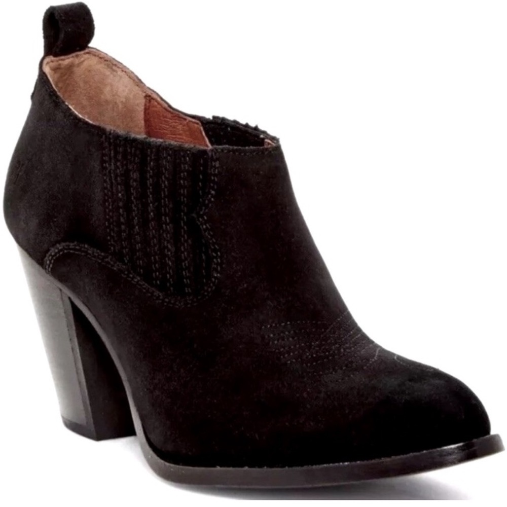 FRYE Women's Ilana Shootie Wood Oiled Suede. Black. Size 9.5  *125.1